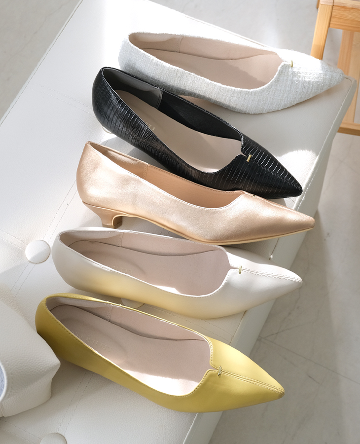 Vカットデザイン3cmヒールパンプス