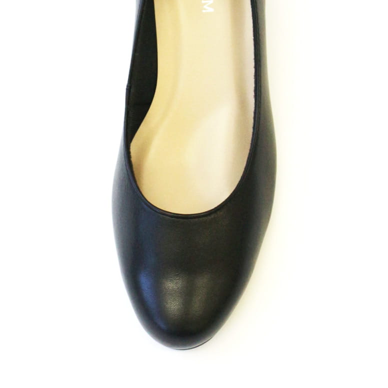 ラウンドトゥパンプス