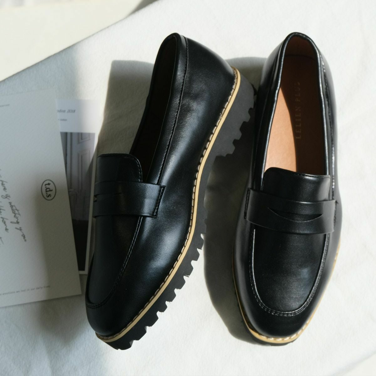 在庫限り！特別価格！】タンクソールコインローファー厚底 レディース