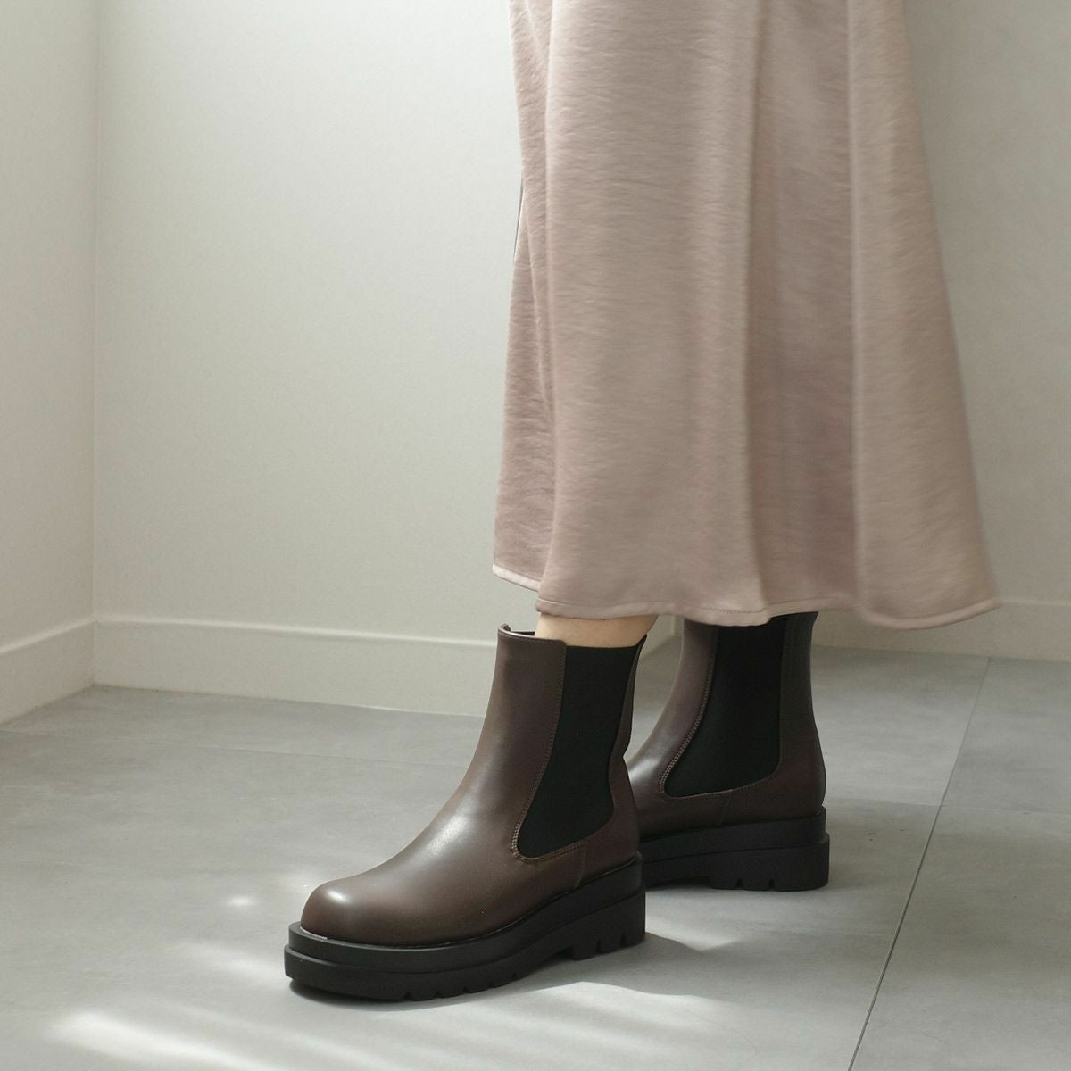 トラックソールサイドゴアブーツチェルシーブーツ レディース | 《公式