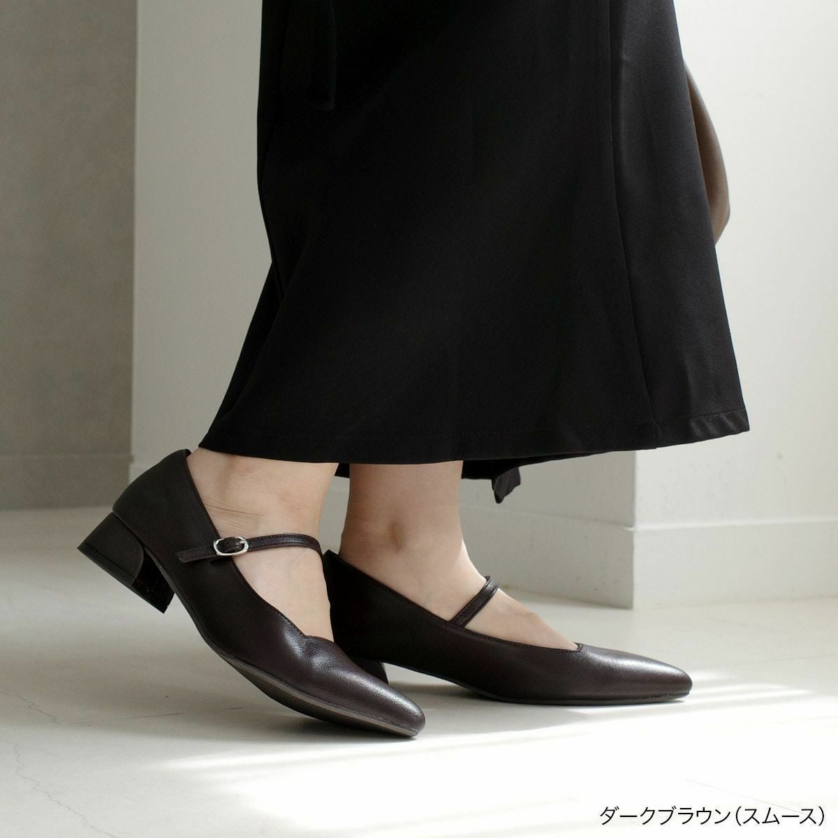 在庫限り！特別価格！】メリージェーンポインテッドトゥパンプス