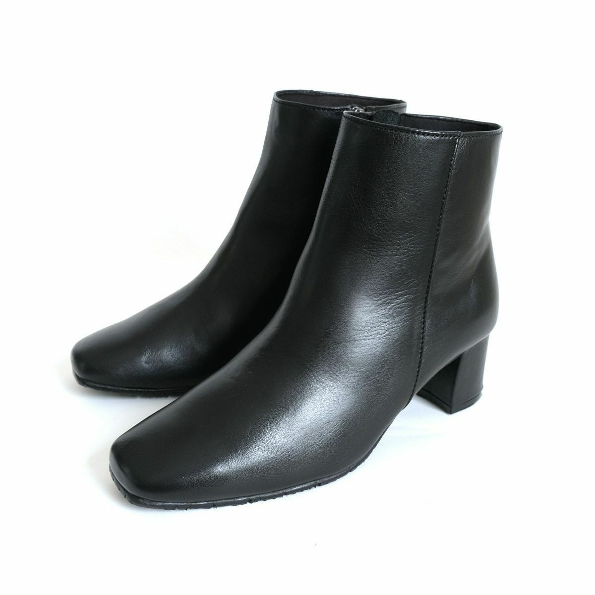【美品】ストロバー ドイツ製 高級 レザー ショートブーツ 黒 24cm strober】ストロバー ドイツ製 ショートブーツ - メルカリ