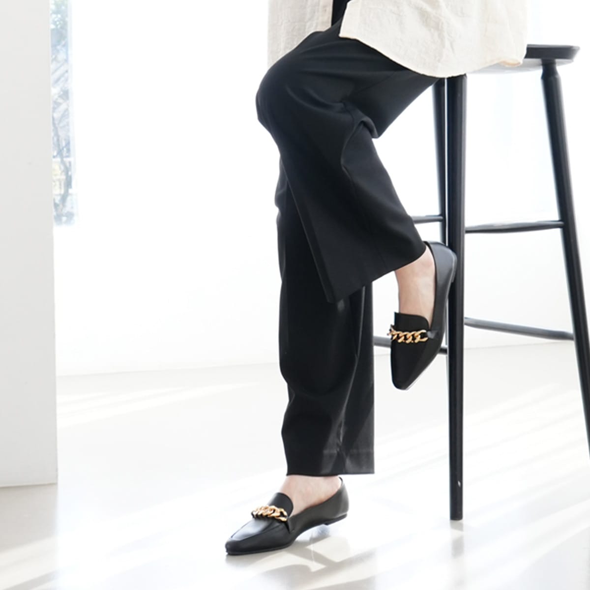 極美品　ホースビットローファー 黒×金　ラバーソール 38 25cm レディース 在庫限り！特別価格！】軽量ゴールドチェーンローファー靴 レディース