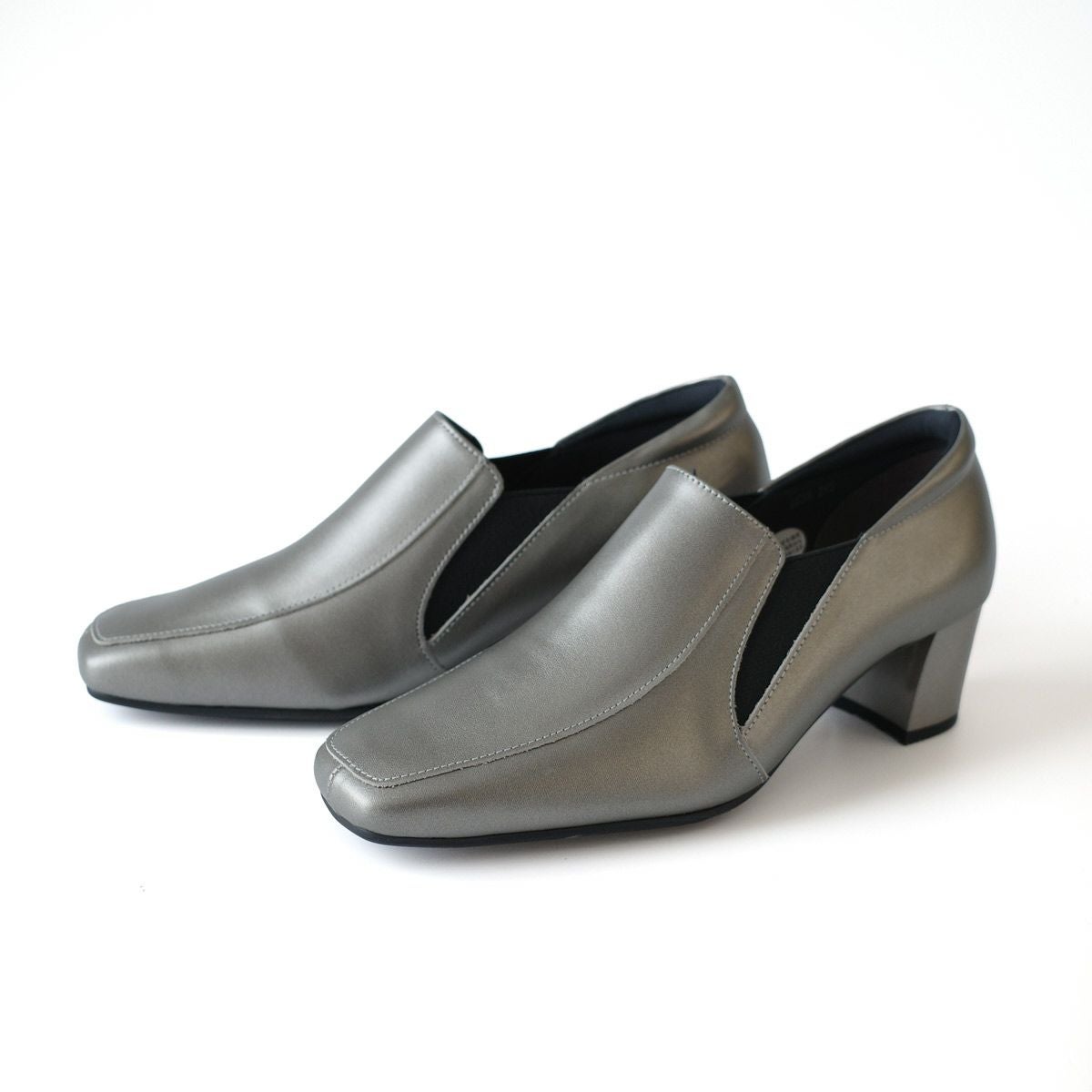 本革チャンキーヒールパンプス レディース | 《公式》レディース