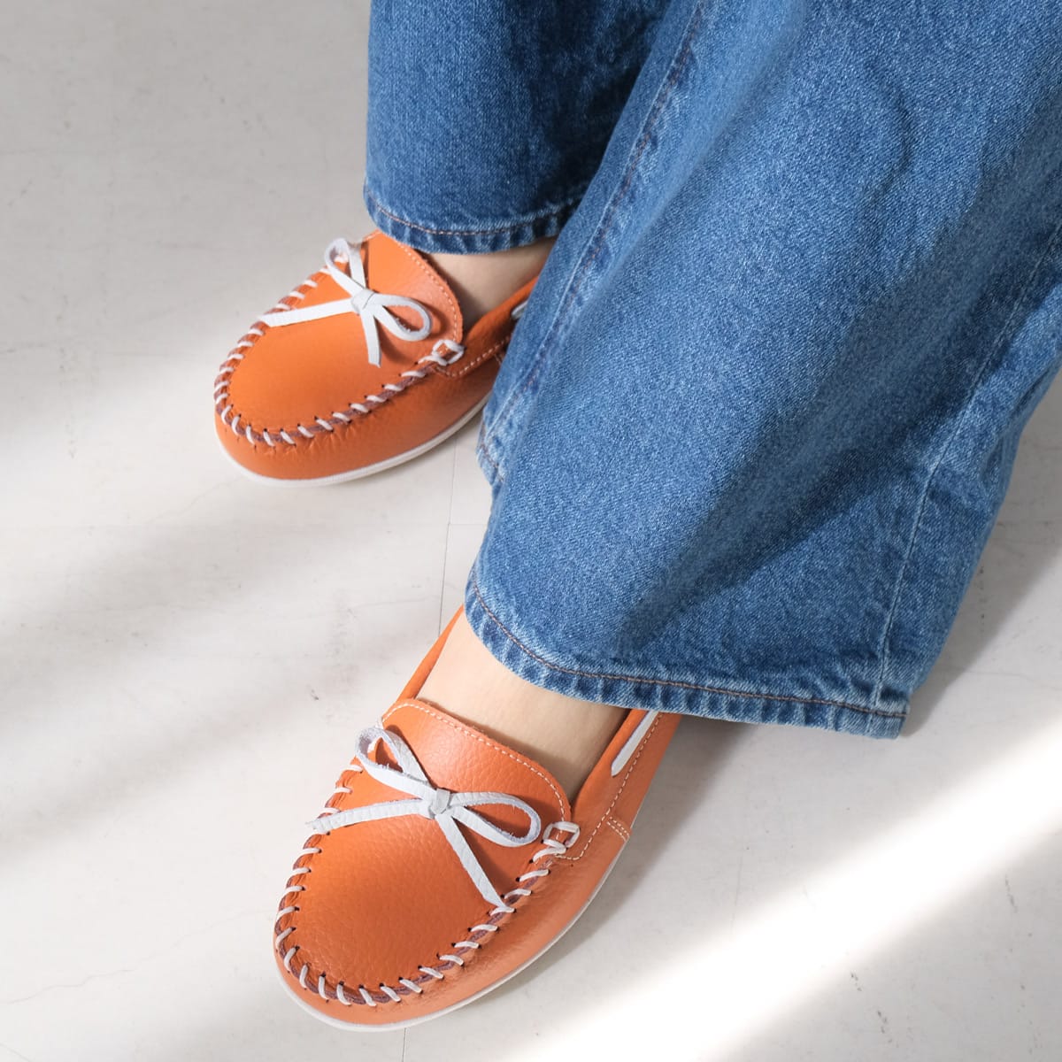 美品　箱付き　APC アーペーセー　デッキ　モカシン　シューズ　レザー　ブラウン A.P.C - アーペーセー／A.P.C. シューズ デッキシューズ 靴 メンズ