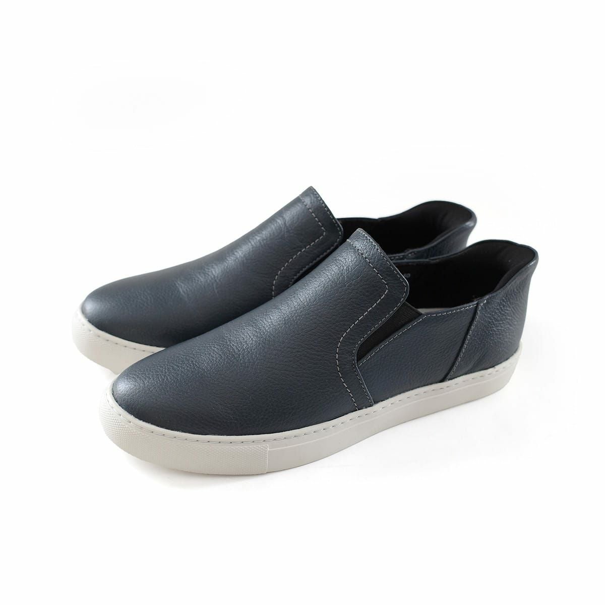 ダークネイビー